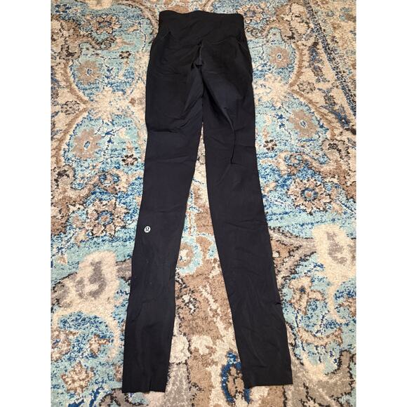 Lululemon Base Pace High-Rise Tight 2 - Picture 4 of 7